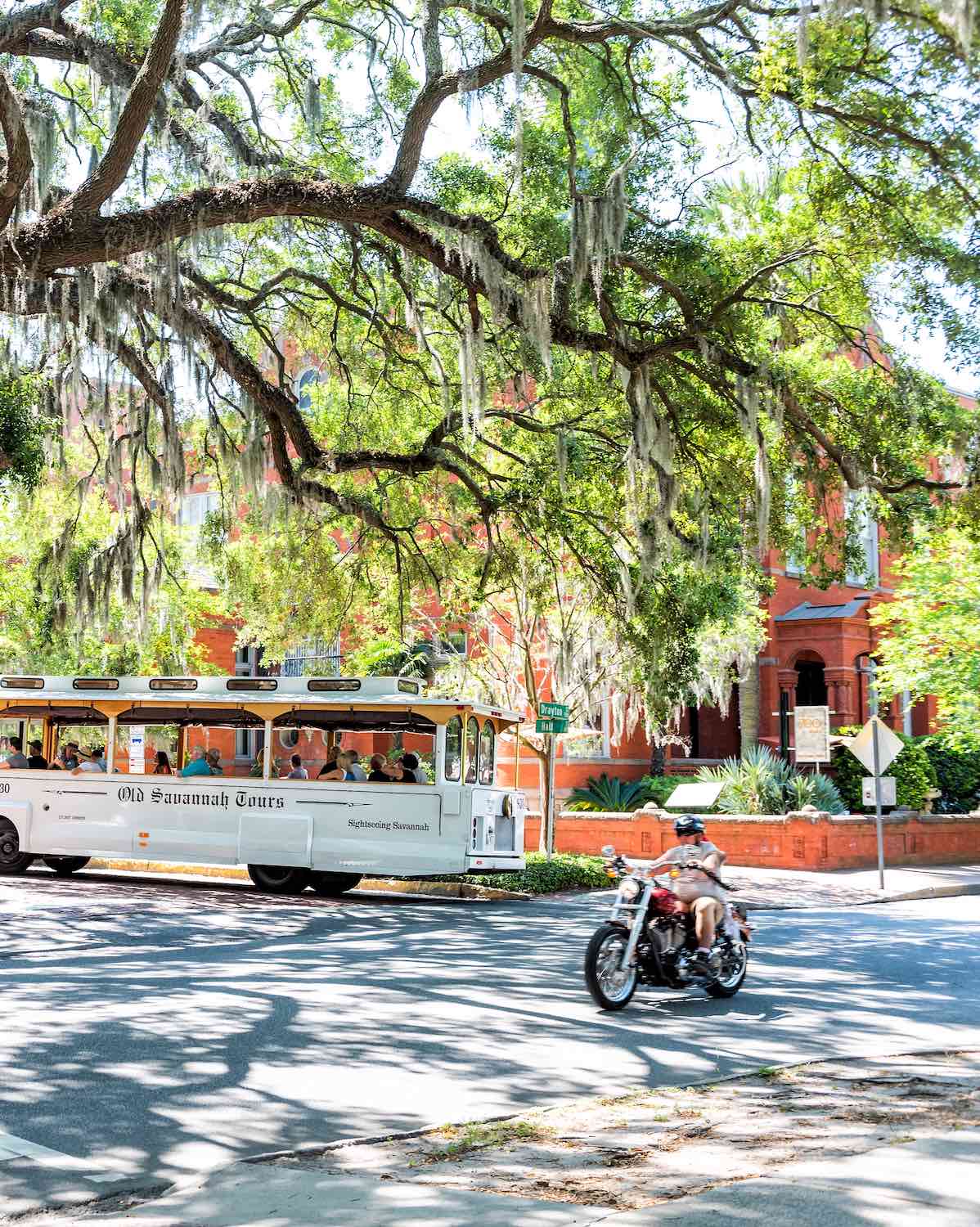 Accessible trolley tour in historic Savannah